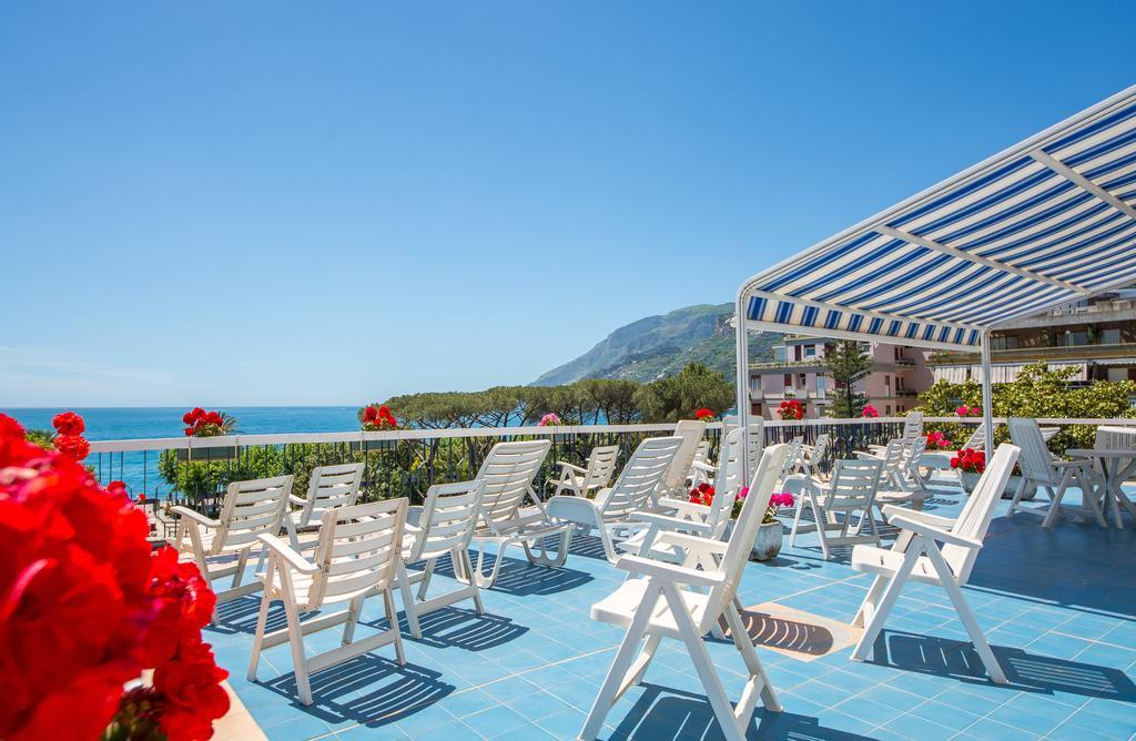 La Residenza Aparthotel Maiori Exteriör bild